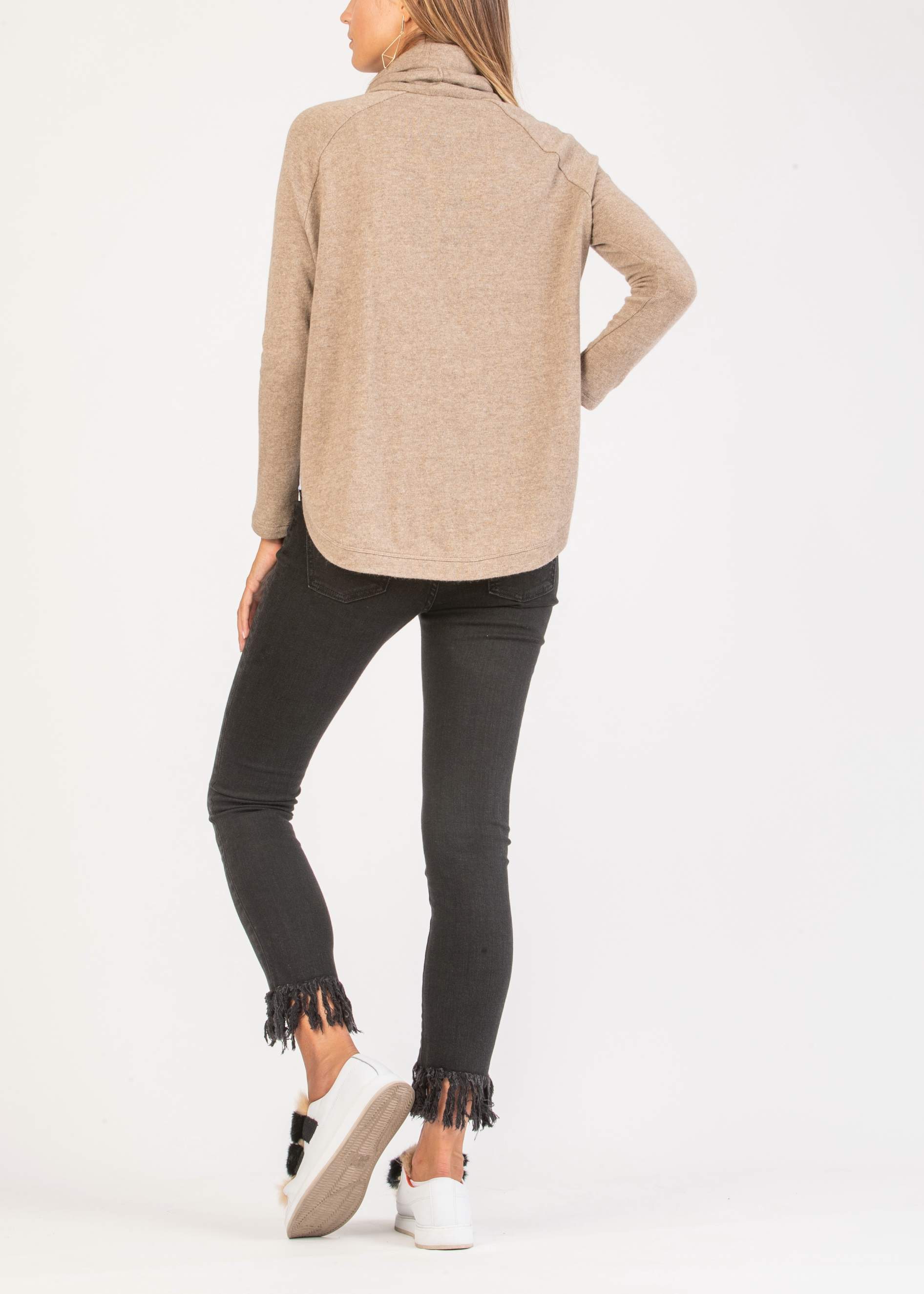 Saldi \u0026 Offerte - Jeans Premaman Nero con Orli Alti Sfrangiati | Attesa  Maternity